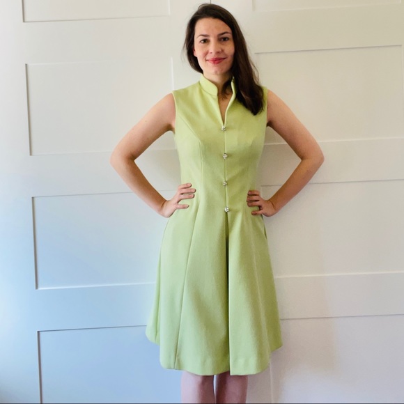 Vintage Green Shirtdress - Picture 2 of 9